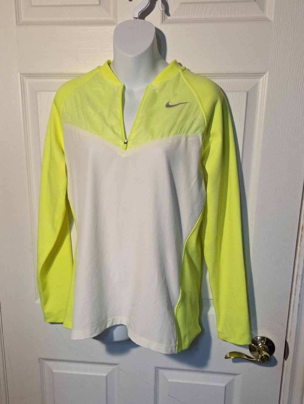 Nike Neon Yellow and White Half-Zip Golf Performance Pullover Jacket Womens Sz L